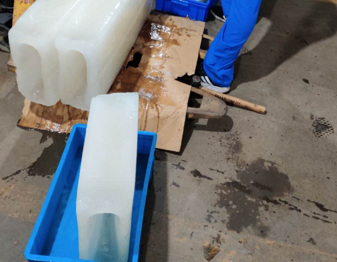 九洲風(fēng)機車間冰快